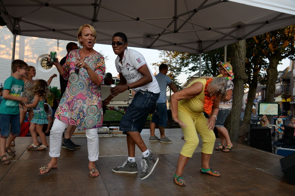 ../Images/Zomercarnaval Noordwijkerhout 367.jpg